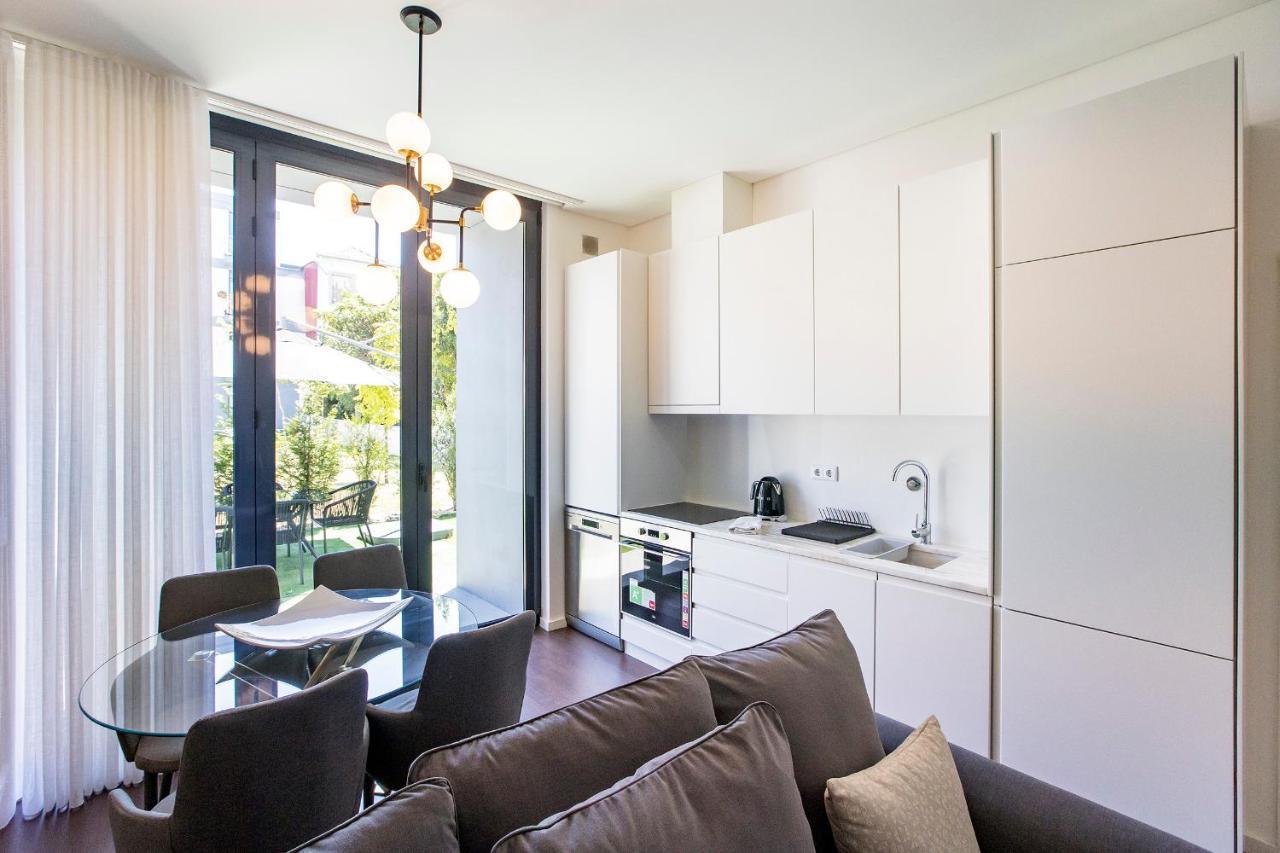 Superb 1Br Flat W/ Garden, Ac & Free Parking By Lovelystay Porto Luaran gambar