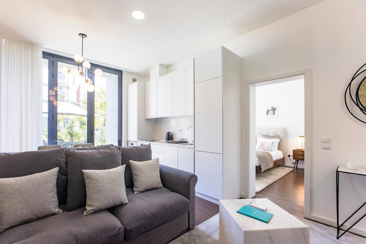 Superb 1Br Flat W/ Garden, Ac & Free Parking By Lovelystay Porto Luaran gambar