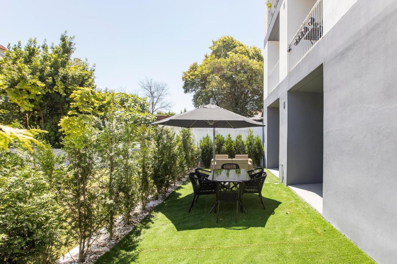 Superb 1Br Flat W/ Garden, Ac & Free Parking By Lovelystay Porto Luaran gambar